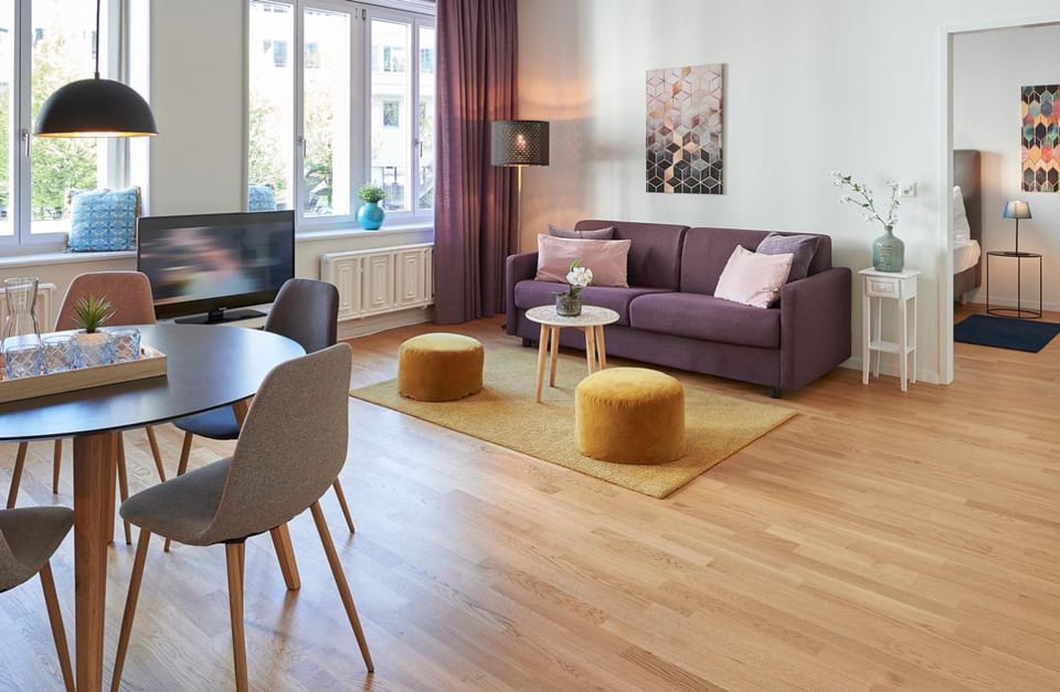 Living room, Seating area, Dining area