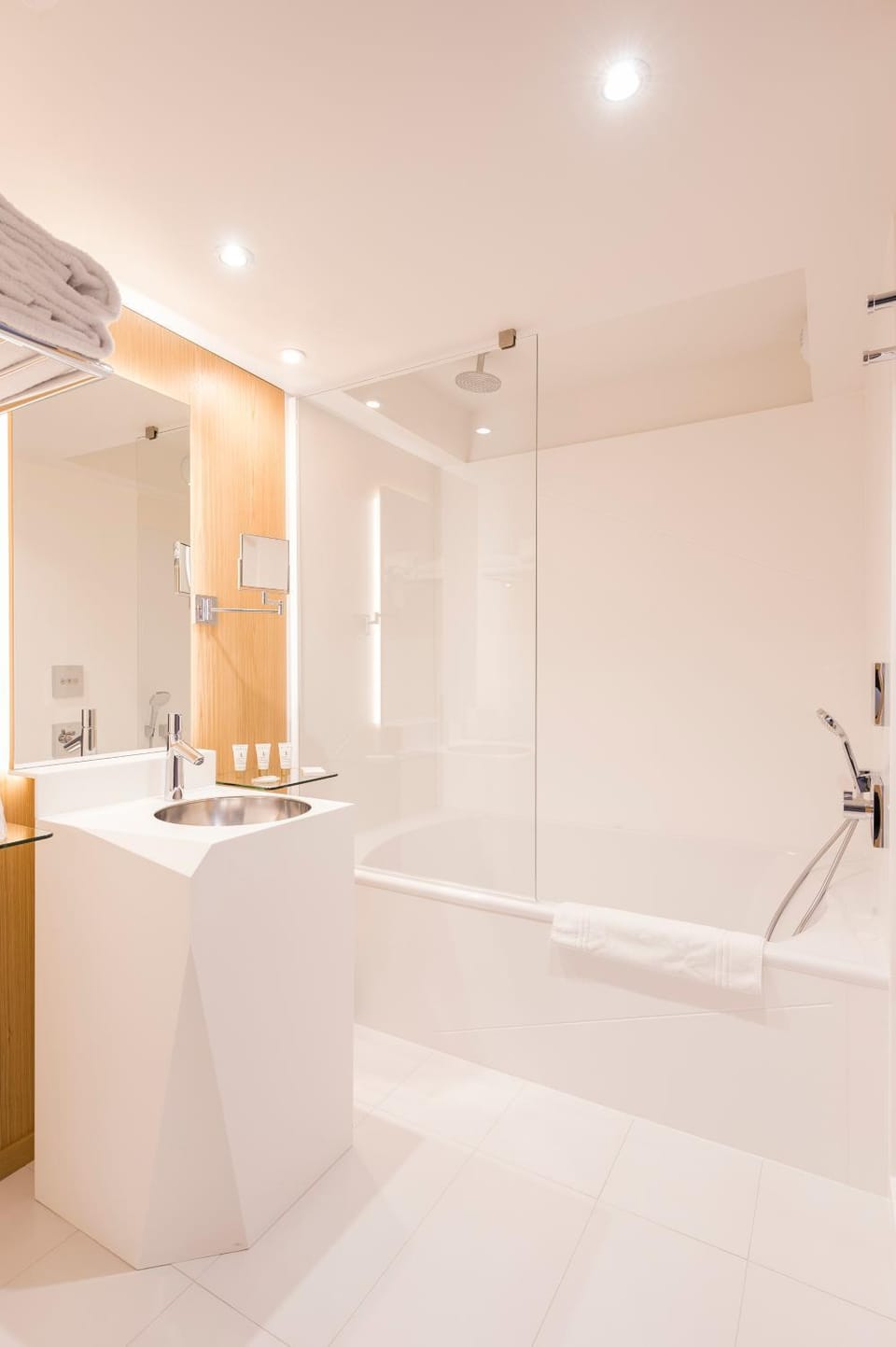 Bathroom, Bath