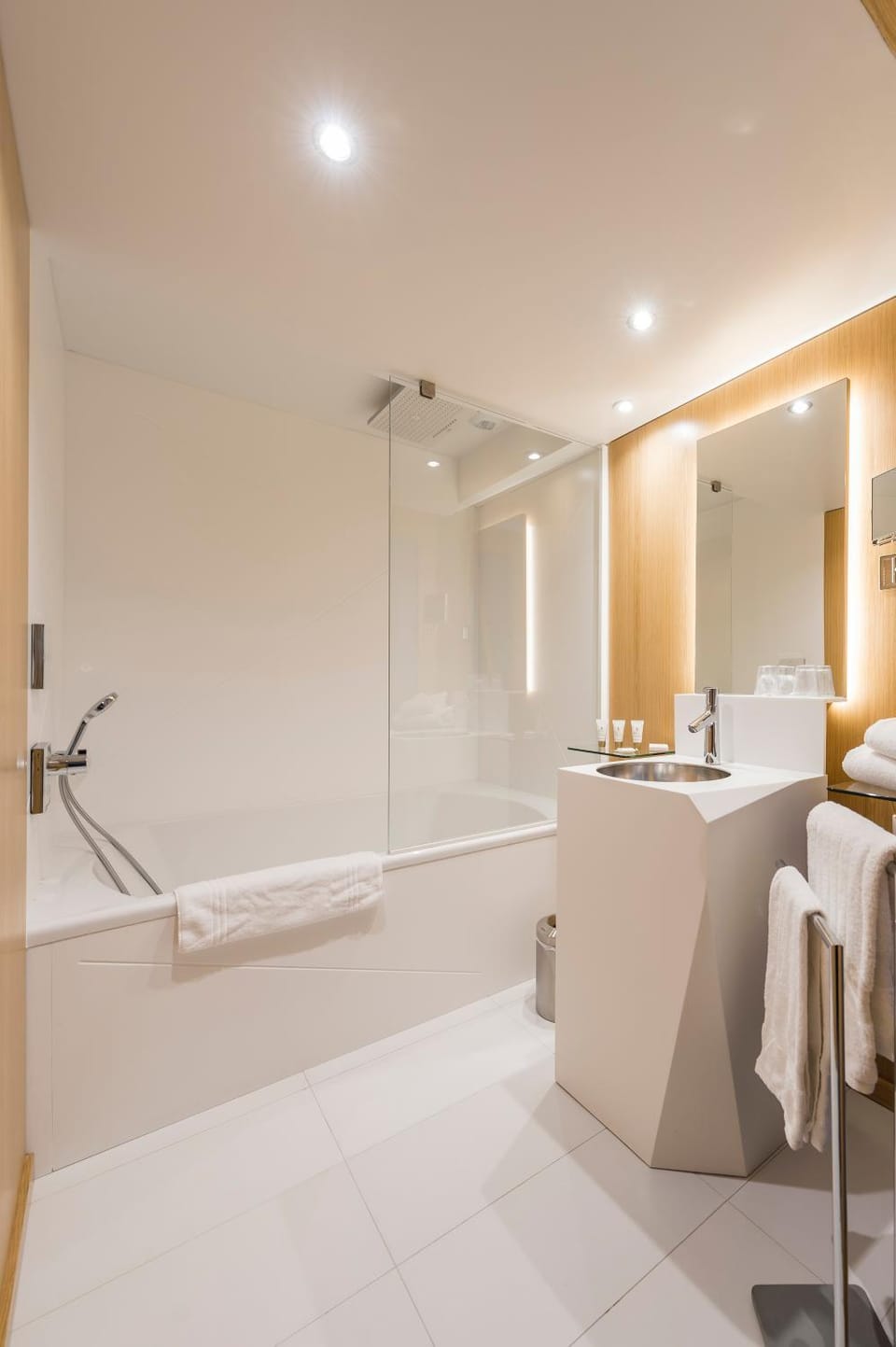 Bathroom, Bath