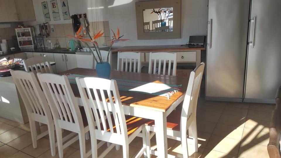 Davison Cottage Hole in the Wall House in Eastern Cape