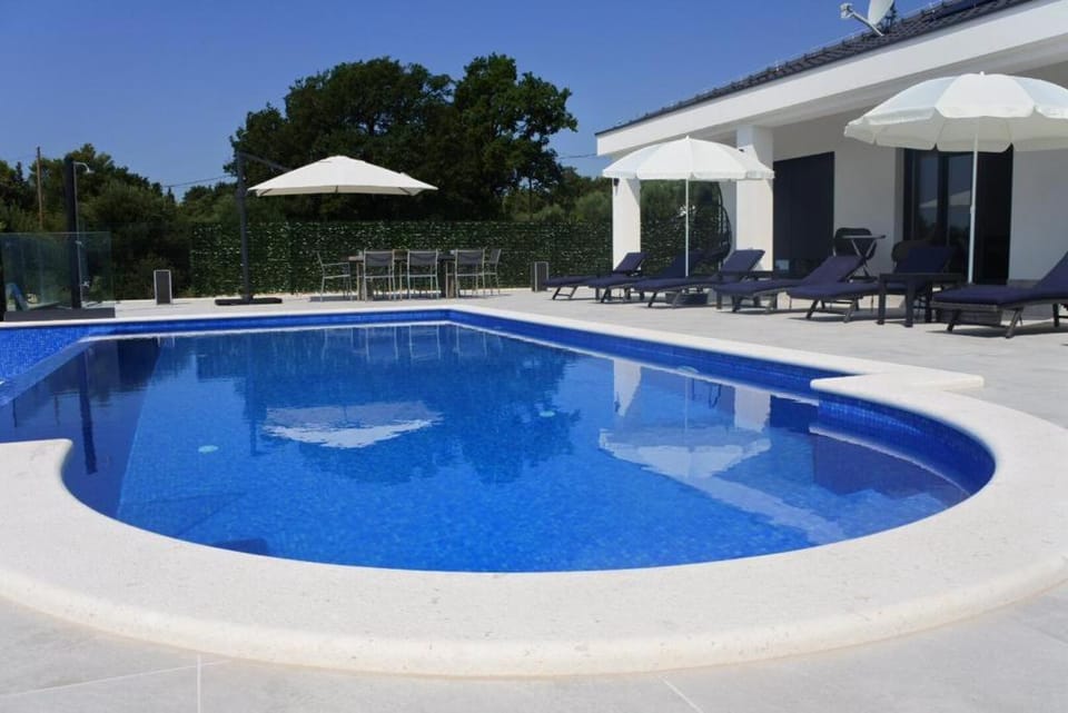 Villa Orao Villa in Šibenik-Knin County, Croatia