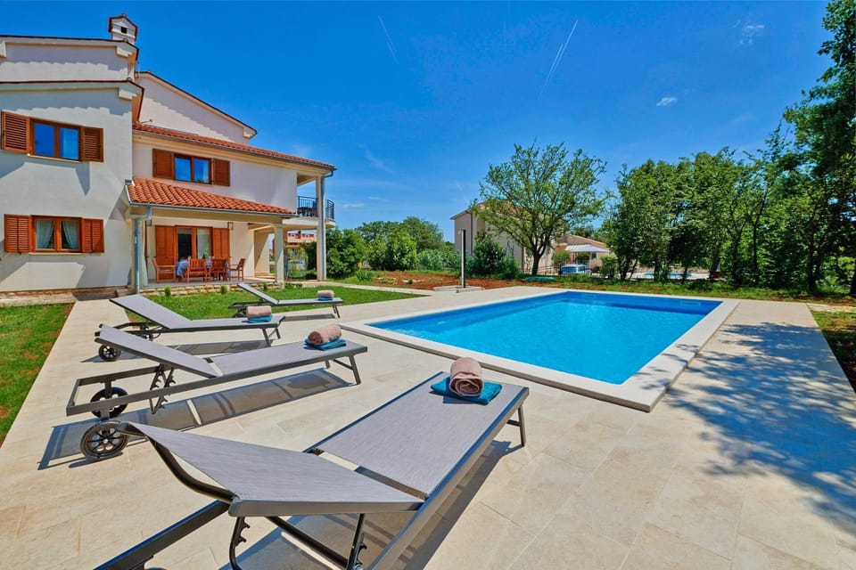Villa Theresa in Ližnjan (Haus für 12 Personen) Villa in Medulin