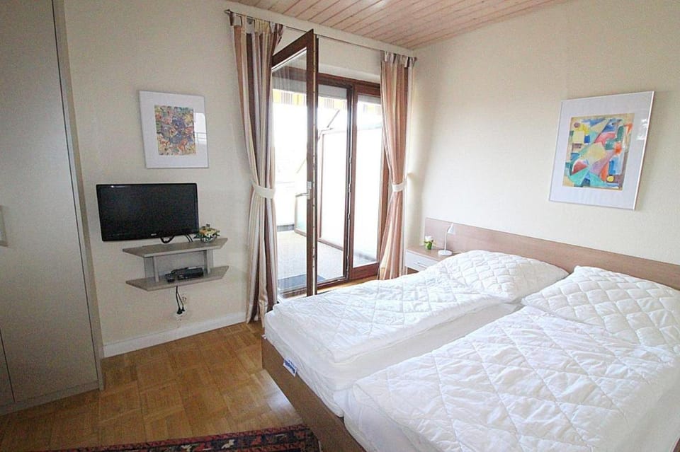 Obj. 45* kleine, moderne FeWO 2 Pers. - nur 300 m zum Strand, W-LAN, Balkon Apartment in Timmendorfer Strand