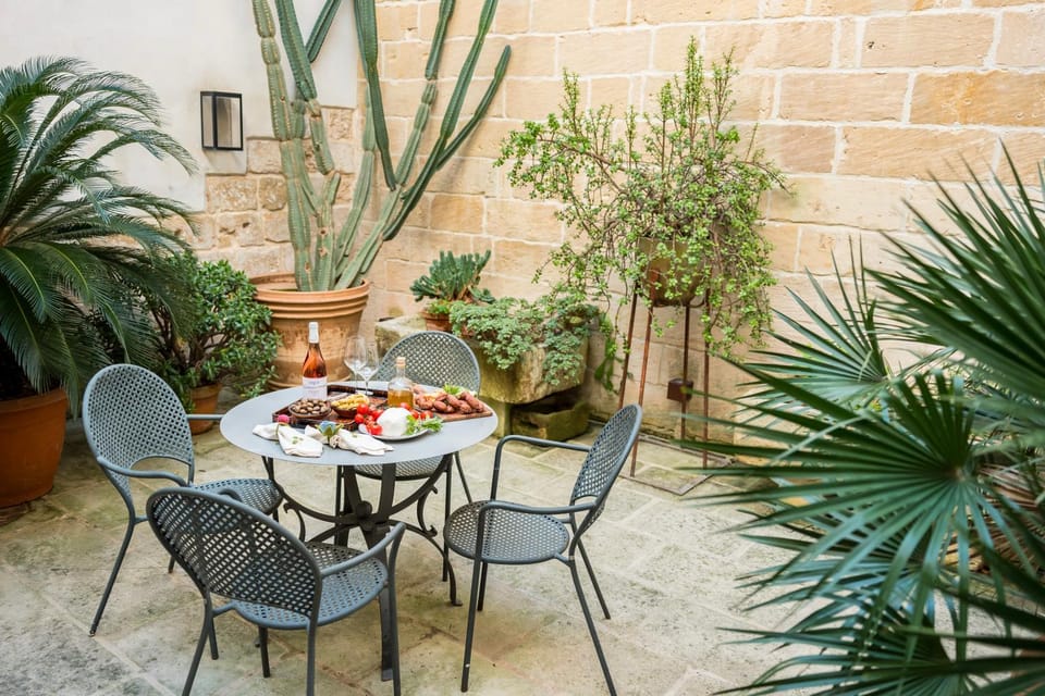 Patio, Garden