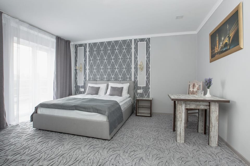 Photo of the whole room, Decorative detail, Area and facilities