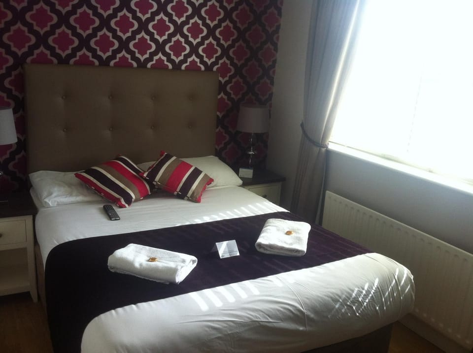 Bed, Other, Decorative detail, Bedroom