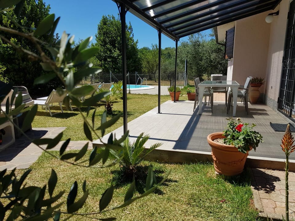 Day, Garden, Balcony/Terrace, Garden view, Pool view