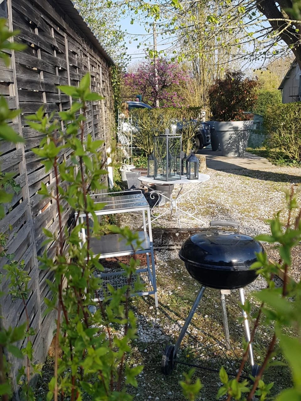 Patio, BBQ facilities, Garden
