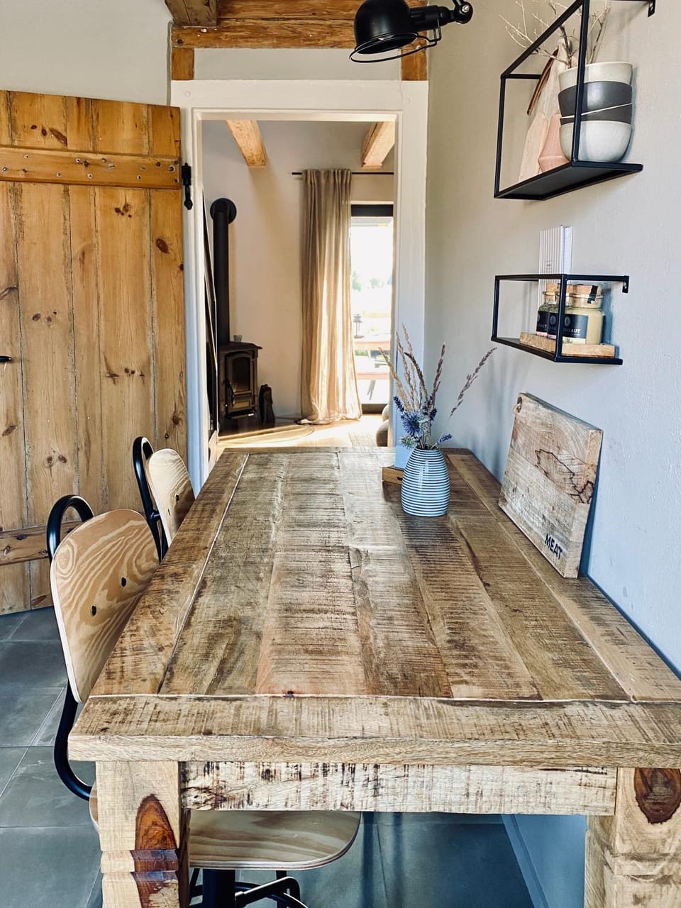 Kitchen or kitchenette, kitchen
