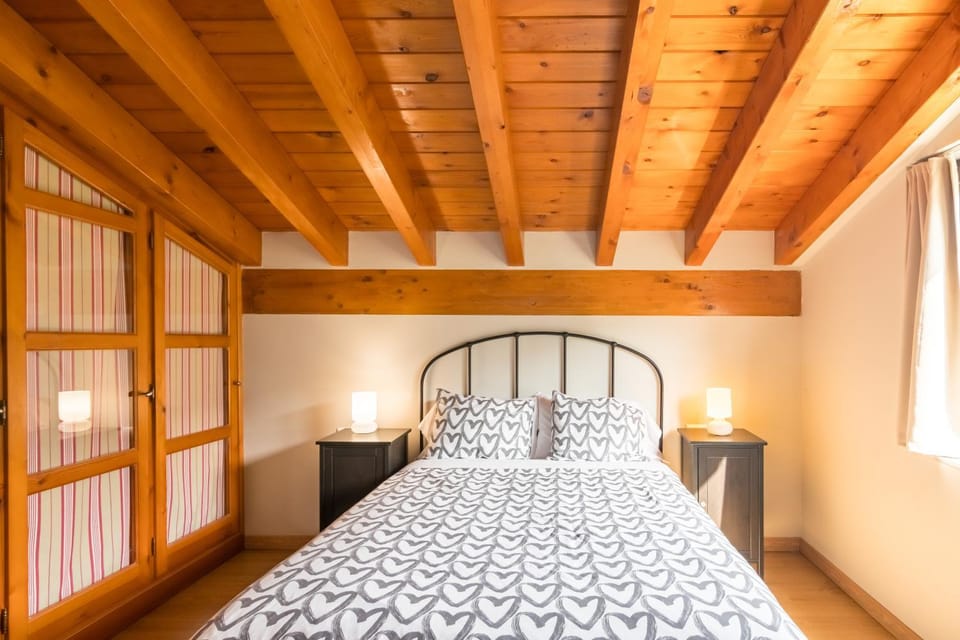 Property building, Living room, Bedroom