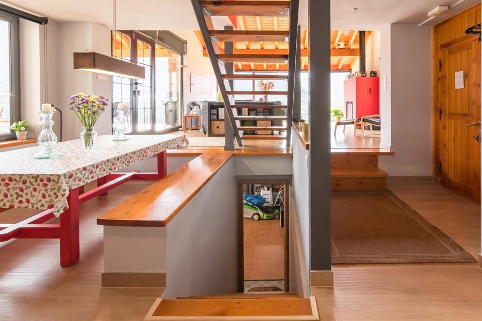 Property building, Kitchen or kitchenette, Living room