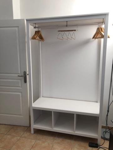Luminous, street view studio, excellent location Apartment in Monaco