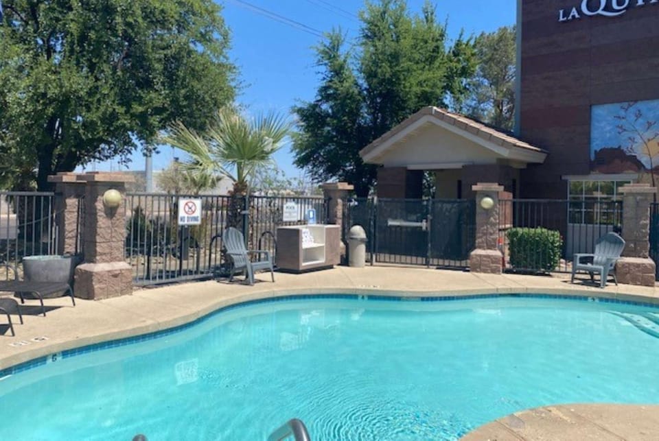 Pool view, Swimming pool