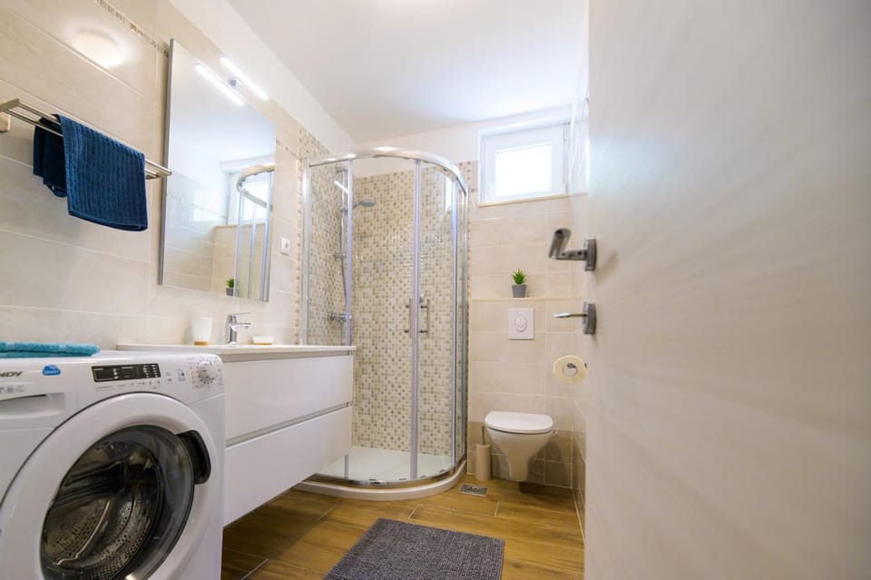 Shower, Bathroom, washing machine