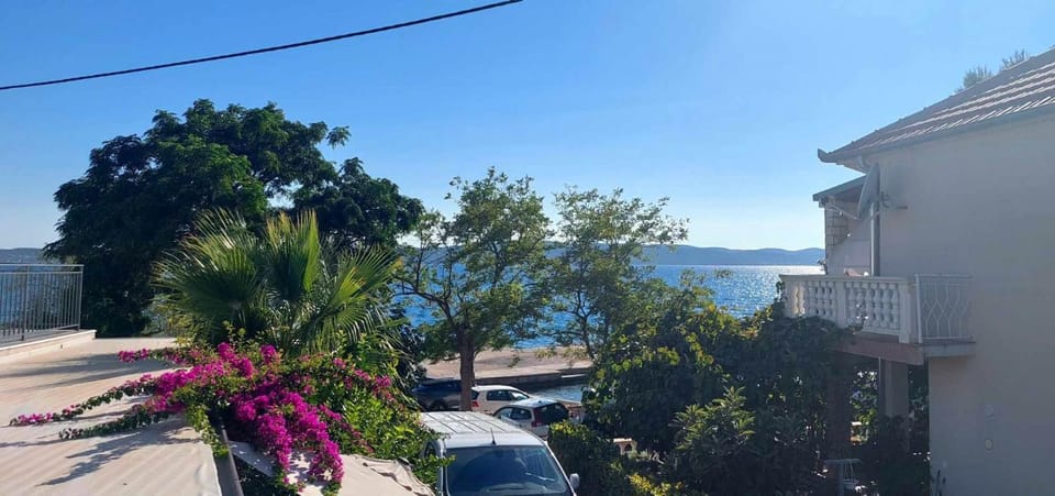 Day, Neighbourhood, Natural landscape, Sea view