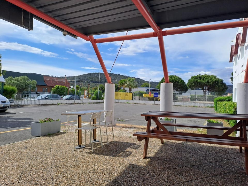 Patio, Balcony/Terrace, Mountain view