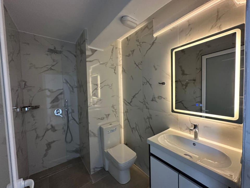 Bathroom, towels