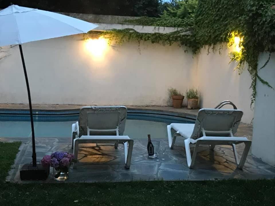 Villa Black Bnb Bed and Breakfast in Mar del Plata