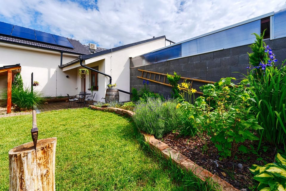 Garden, Balcony/Terrace
