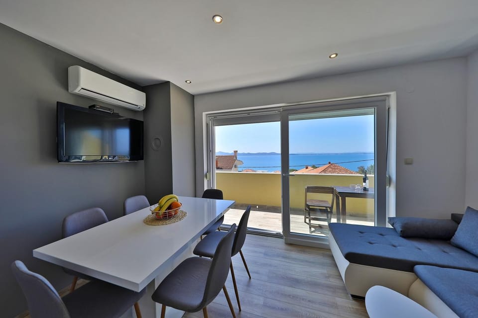 Dining area, Sea view