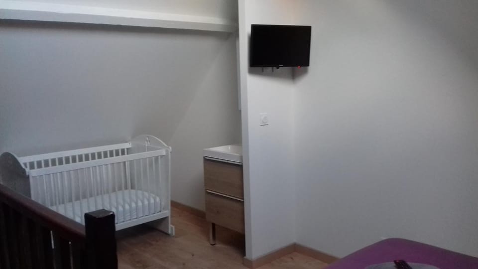 cot