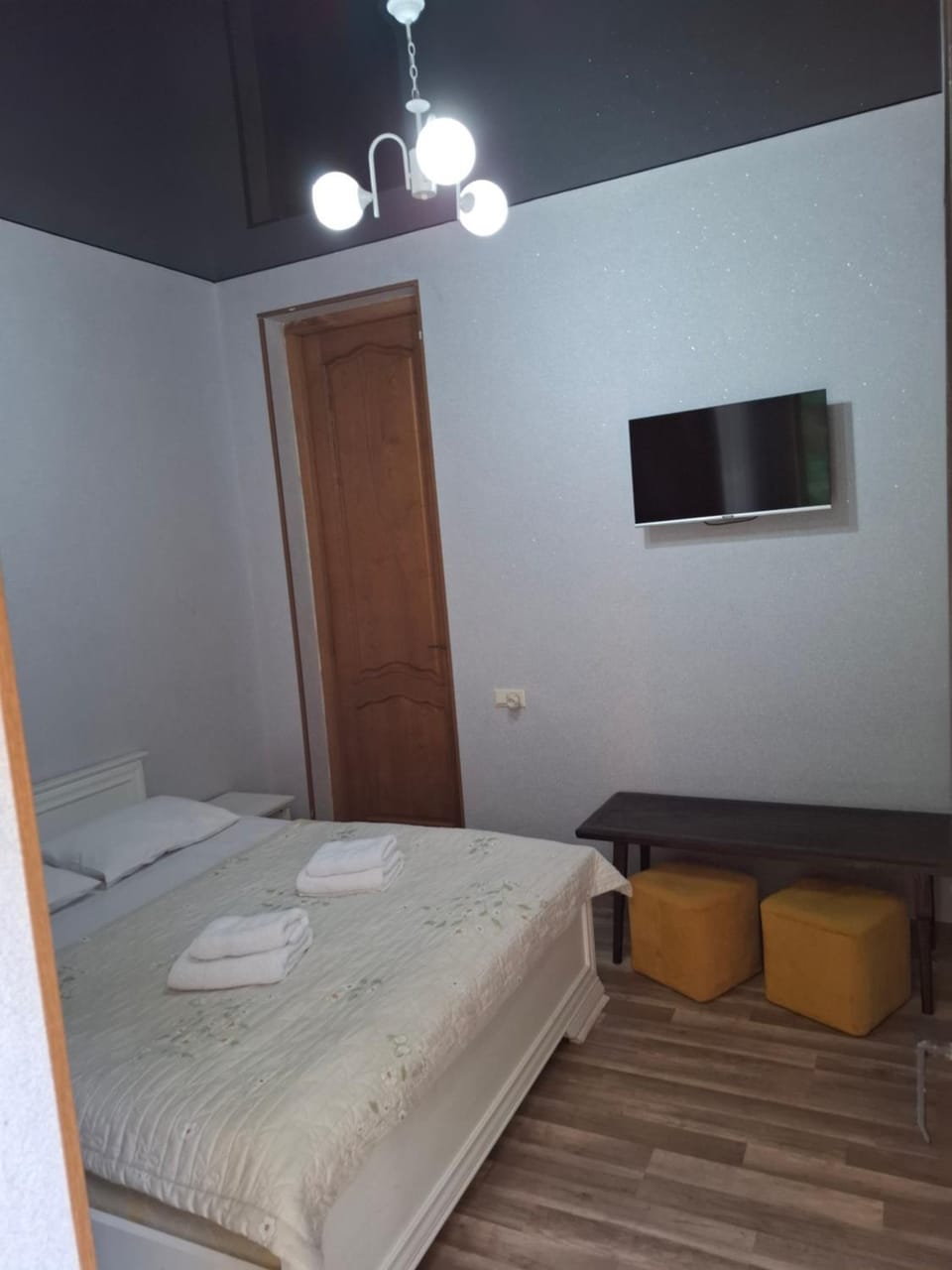 TV and multimedia, Bedroom, towels