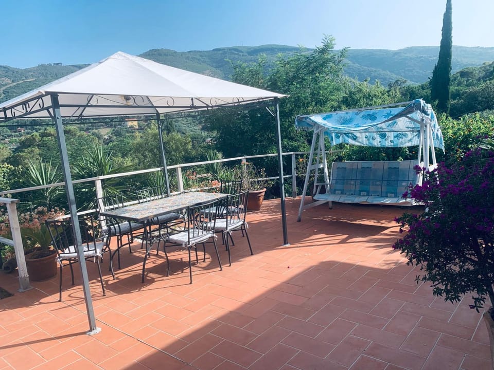 Patio, Spring, Day, Natural landscape, View (from property/room), Balcony/Terrace, Dining area, Mountain view