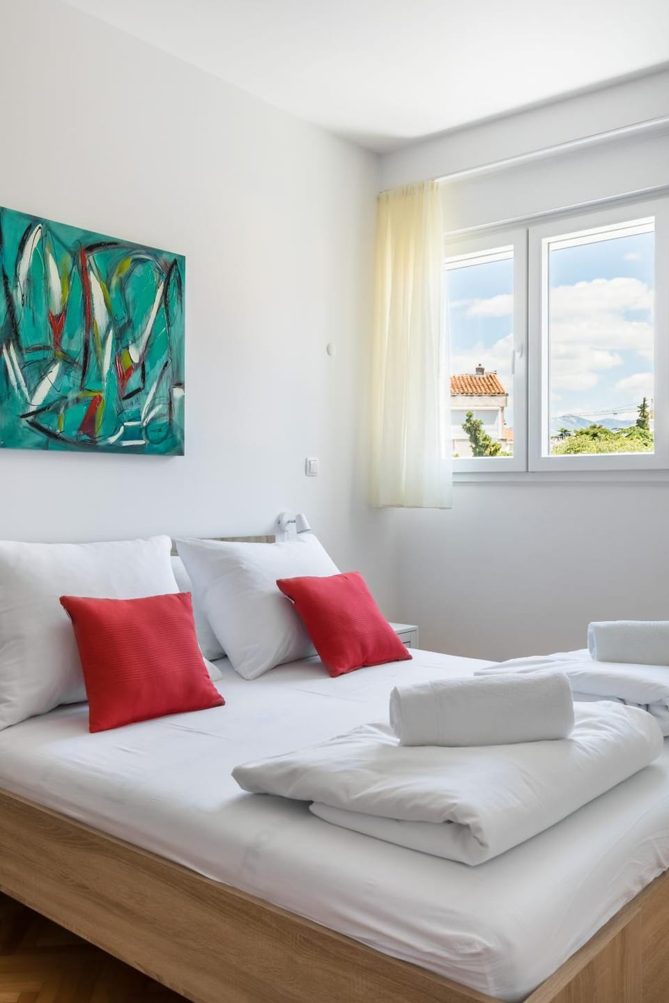 Bed, Bedroom, towels