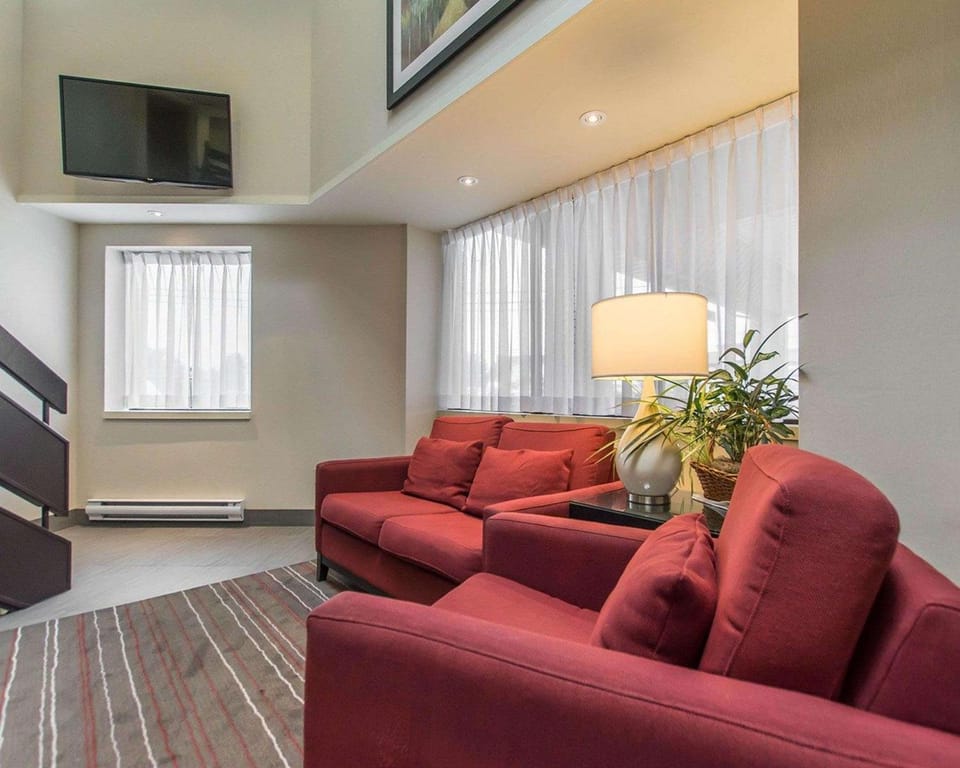 Lobby or reception, On site