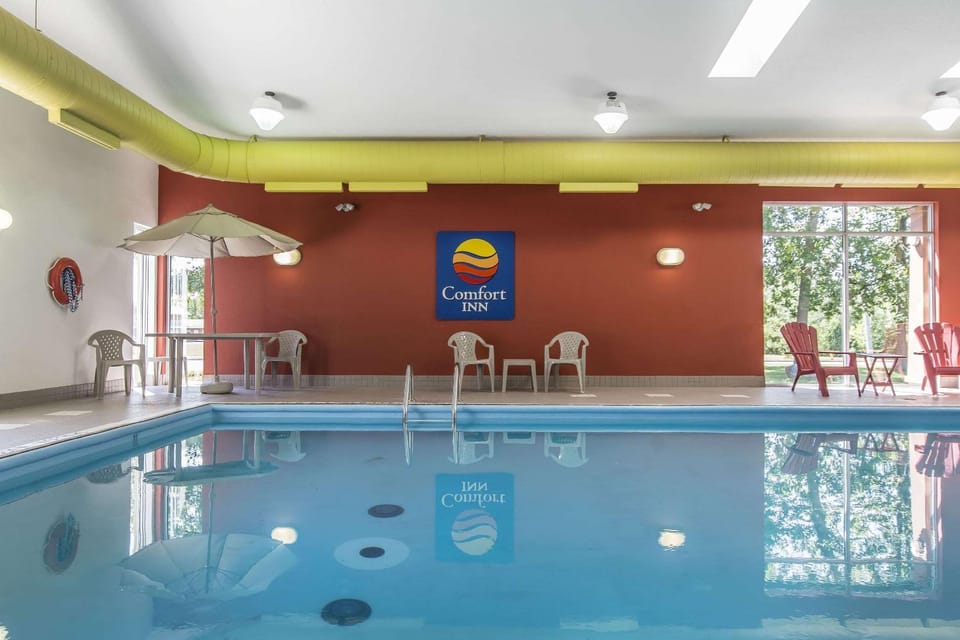 Swimming pool, Swimming pool