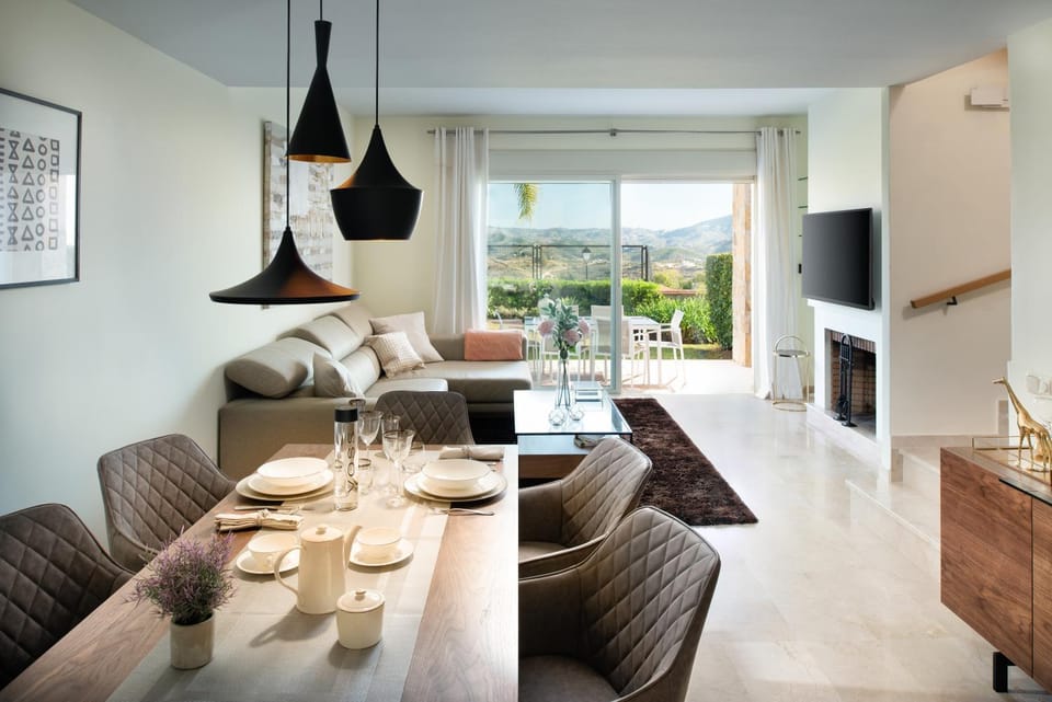 Living room, Seating area, Dining area