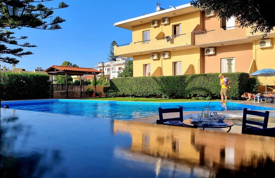 Property building, Swimming pool