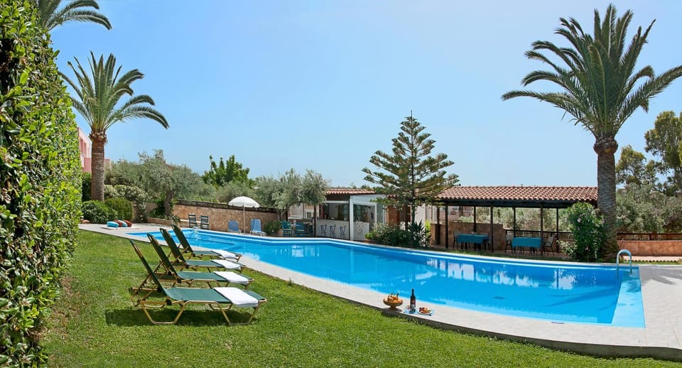 Property building, Pool view, Swimming pool