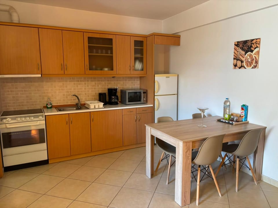 Kitchen or kitchenette, Dining area, kitchen, kitchen