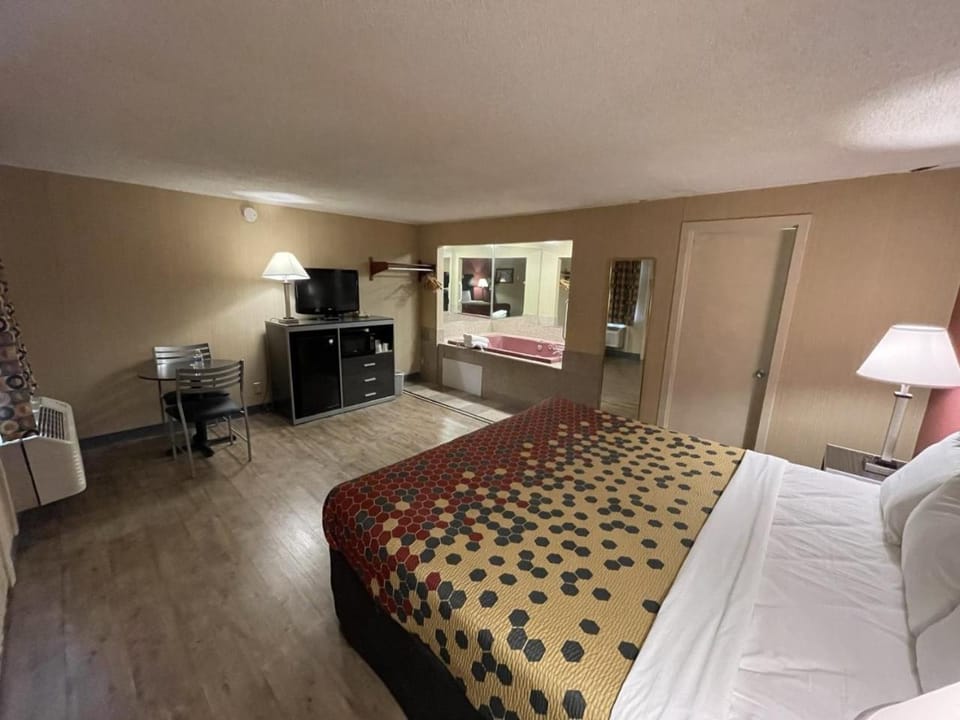 Economy Inn Hotel in Hartford