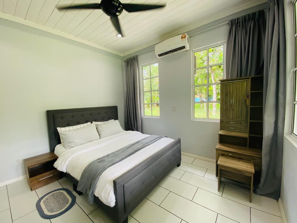 Bed, Bedroom, air conditioner