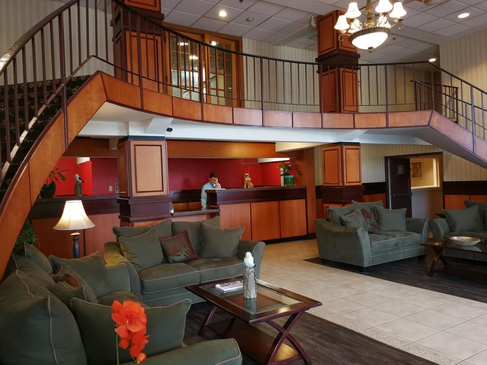 Mystic River Hotel & Suites Hotel in Groton