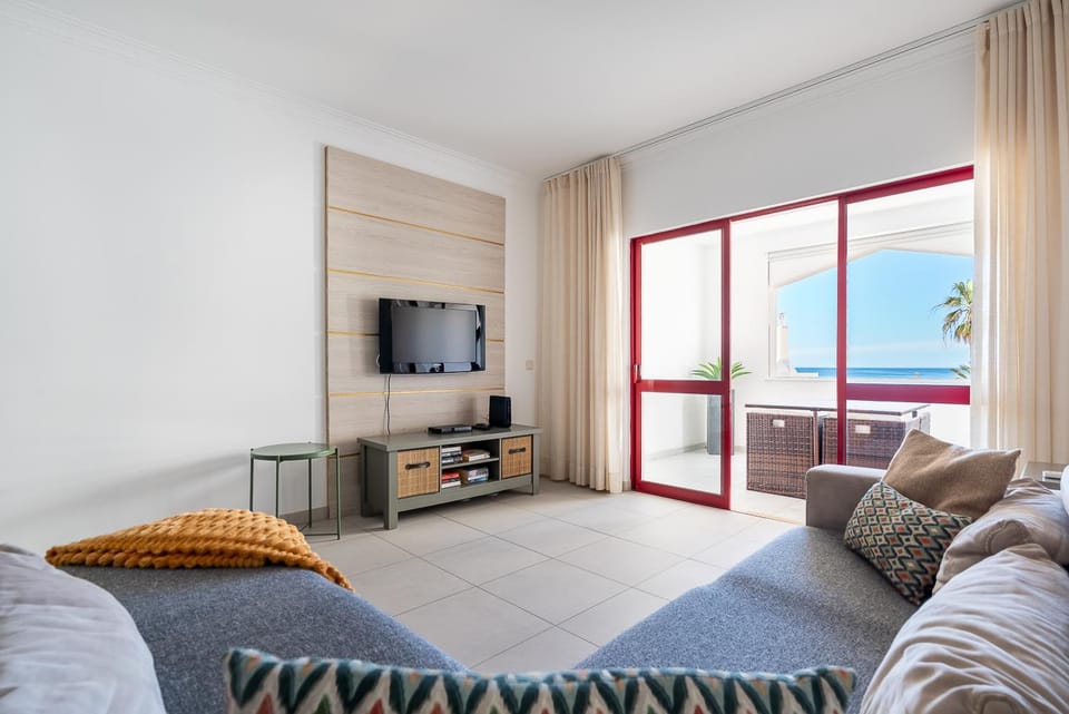 Living room, Sea view