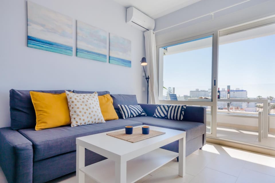 Balcony/Terrace, Living room, City view