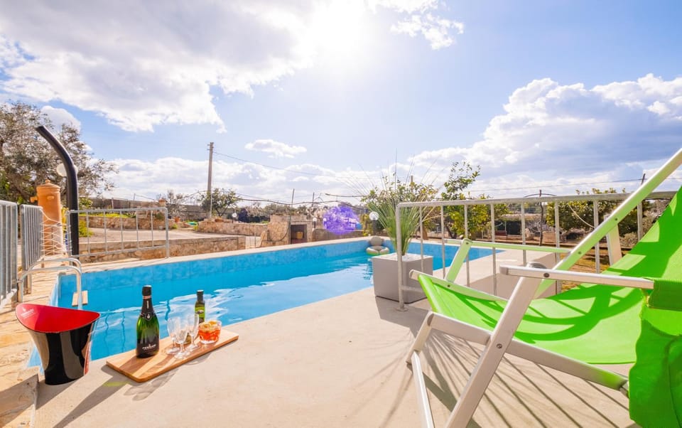 Balcony/Terrace, Swimming pool