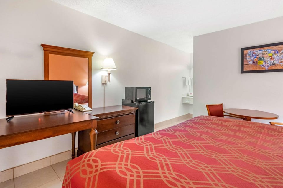 Photo of the whole room, Bedroom, On site