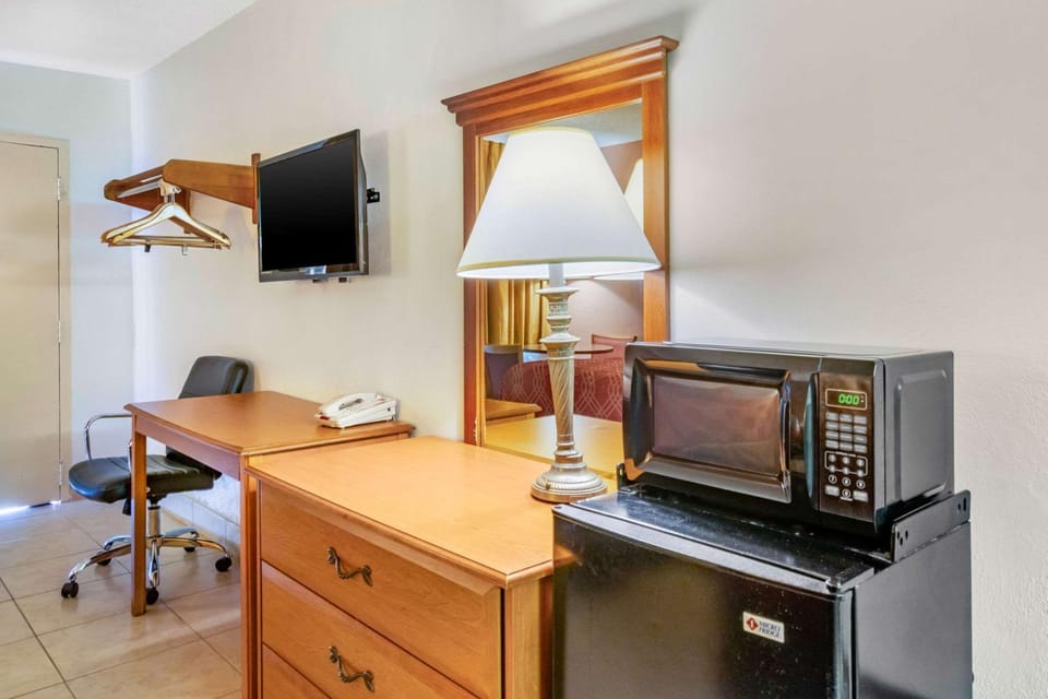 Photo of the whole room, Bedroom, On site