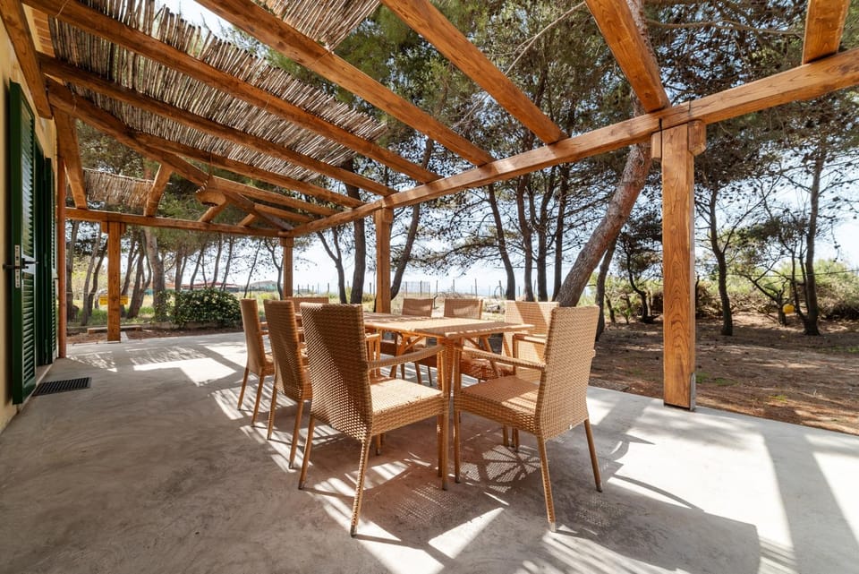 Dining area, Garden view