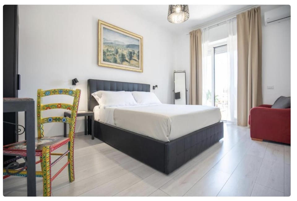 Catania Over Time - Tourist Rooms Bed and Breakfast in Catania