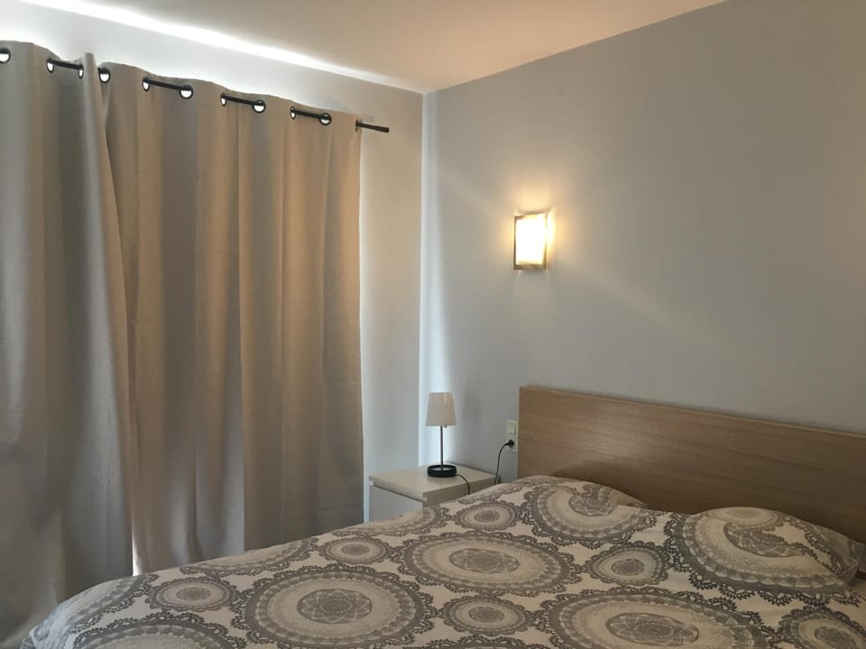 RESIDENCE DU PORT Apartment hotel in Auvergne-Rhône-Alpes