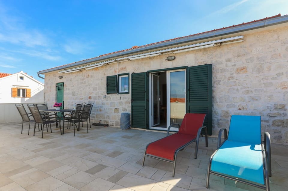 Property building, Balcony/Terrace