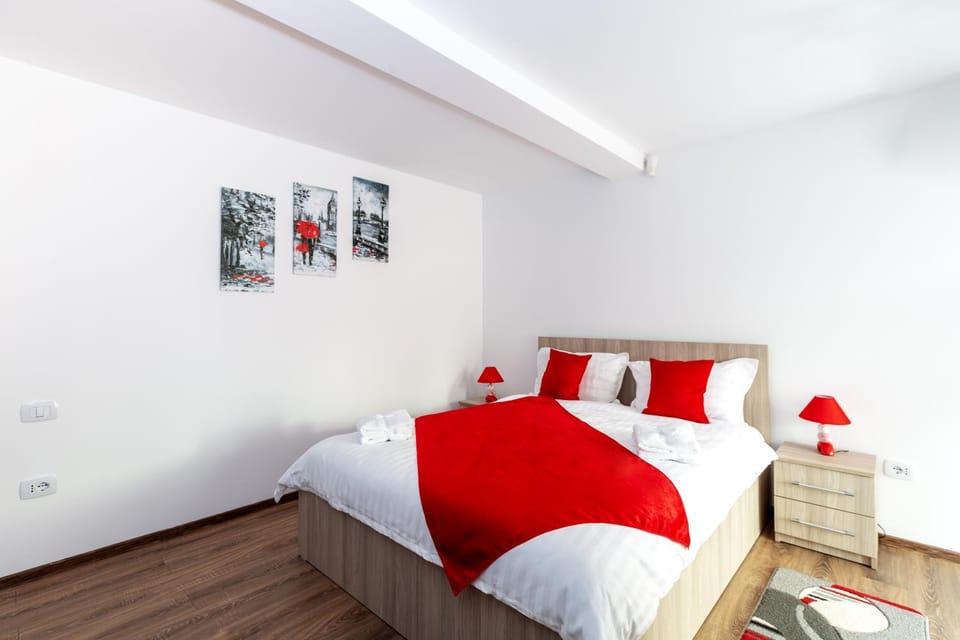 Shower, Bathroom, TV and multimedia, Kitchen or kitchenette, Spa and wellness centre/facilities, Garden view, furniture, hair dryier, heating, internet, towels, kitchen, air conditioner
