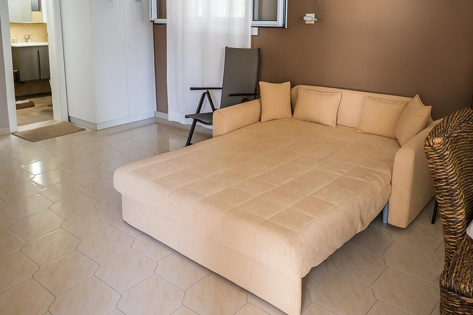 Living room, Bedroom