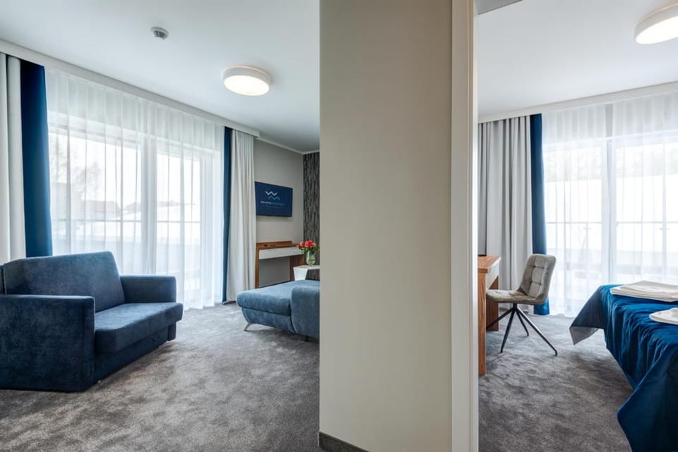 Living room, Bedroom