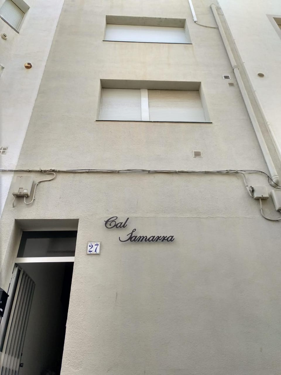 Property building, Facade/entrance, Property logo or sign